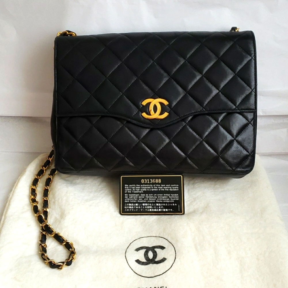 Rare Authentic Vintage Classic 0 Series CHANEL Quilted Black Flap Chain Bag